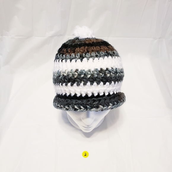 Crocheted hat: #2 - Picture 4 of 5